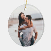 Modern Couple Foto Simple First Christmas Verlobt Keramik Ornament (Links)