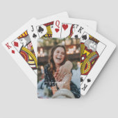 Modern Couple Photo Script "Engaged" Spielkarten (Rückseite)