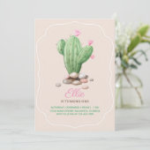 Modern Cream Beige Cactus Birthday Party Einladung (Stehend Vorderseite)