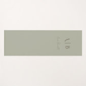 Modern Custom Monogram Initials Name Dusty Sage Yogamatte (Vorderseite (Horizontal))