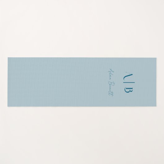 Modern Custom Monogram Initials Name Pastel Blue Yogamatte (Vorderseite (Horizontal))