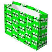 Modern Custom Monogram Name Bright Green Gift Bag Große Geschenktüte (Rückseite Schrägansicht)