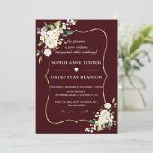 Modern Deep Burgundy White Ivory Flowers Wedding Einladung (Stehend Vorderseite)