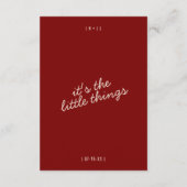 Modern Deep Red Whimsical Retro Wedding Details Begleitkarte (Rückseite)