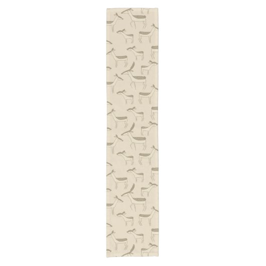 Modern Deer Illustration Beige Pattern Kurzer Tischläufer (Vorderseite)