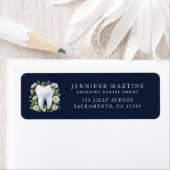 Modern Dentis Logo (Insitu)