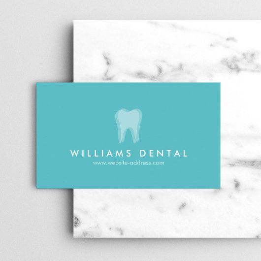 Modern Dentist Tooth Logo auf Aqua Blue Visitenkarte