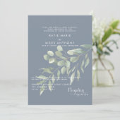 Modern Dusty Blue Eucalyptus Wedding Einladung (Stehend Vorderseite)
