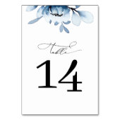 Modern Dusty Blue Floral Wedding Tischnummer (Vorderseite)