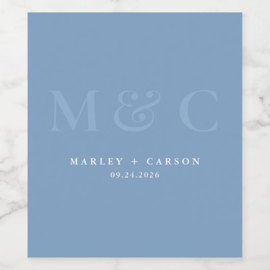 Modern Dusty Blue Monogram Wedding  Weinetikett (Einzelnes Label)
