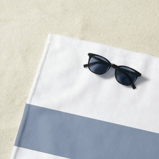 Modern Dusty Blue Striping Strandtuch (Beispiel)