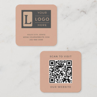 Modern Dusty Rose QR Code Minimalist Custom Logo Quadratische Visitenkarte