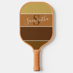 Modern Earth Brown Colors mit Initial und Name Pickleball Schläger