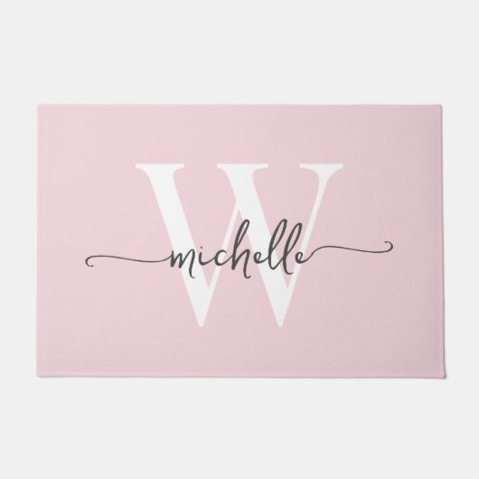 Modern Elegant Blush Pink Monogram Name Script Fußmatte (Vorderseite)