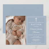 Modern Elegant Dusty Blue Photo Baptism Einladung (Vorne/Hinten)