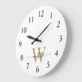Modern Elegante White Gold Monogram Name Script Große Wanduhr (Winkel)