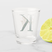 Modern Emerald Green Monogram Script Schnapsglas (Rückseite)
