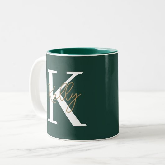 Modern Emerald Green Monogram Script Zweifarbige Tasse (Vorderseite Links)