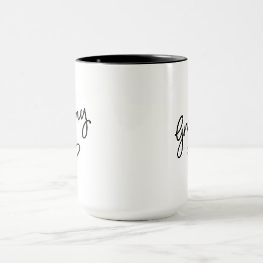 Modern Established Date Grammy Coffee  Tasse (Zentrum)
