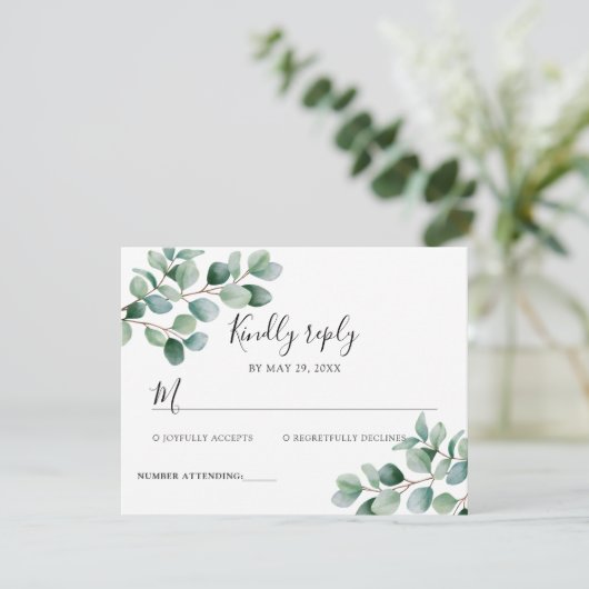 Modern Eucalyptus Greenery Wedding RSVP Karte (Stehend Vorderseite)