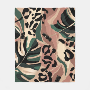 Modern exotic pattern with leopard skin. Creative Fleecedecke