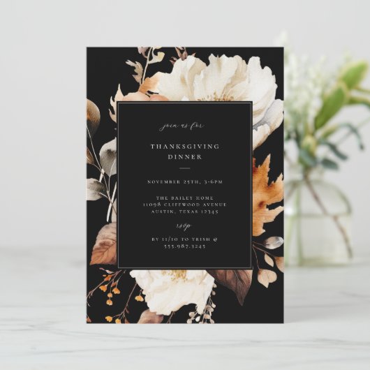 Modern Fall Floral Thanksgiving Dinner Party Einladung (Stehend Vorderseite)