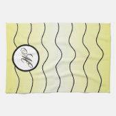 Modern Family Initial on Ombré Butter Yellow Geschirrtuch (Horizontal)