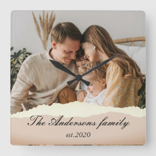 Modern Family Photo & Personalized Name Gift Quadratische Wanduhr