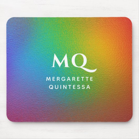 Modern farbige Rainbow White Monogram Initial Mousepad (Vorne)