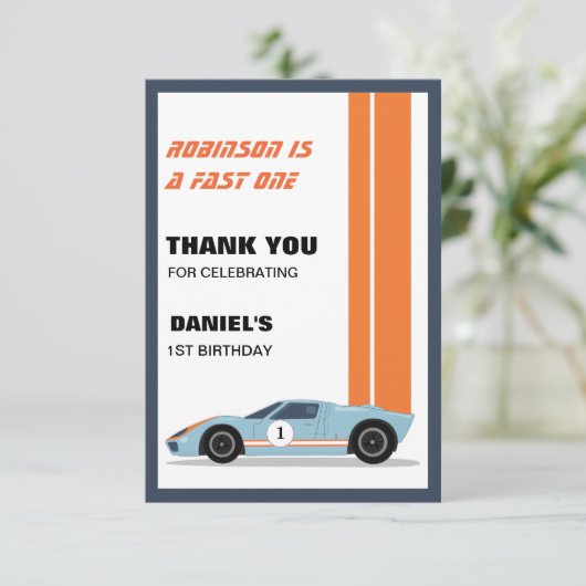 Modern Fast One Race Car Boy 1st Birthday Dankeskarte (Stehend Vorderseite)