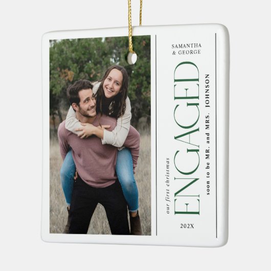 Modern First Christmas Engaged Couples Photo Keramikornament (Links)