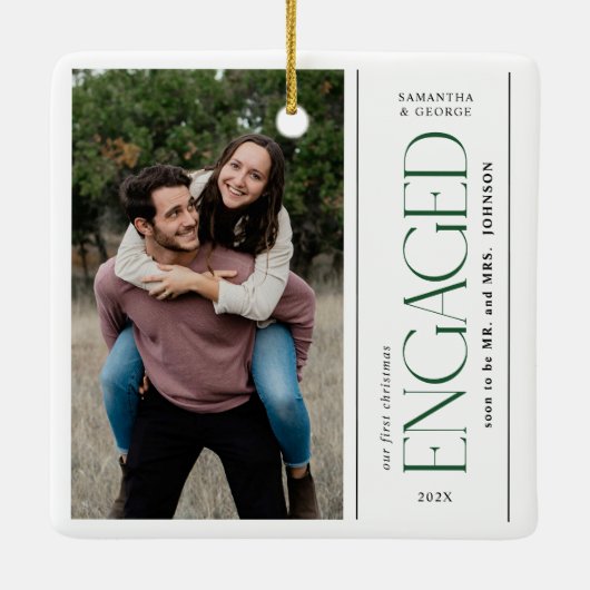 Modern First Christmas Engaged Couples Photo Keramikornament (Rückseite)