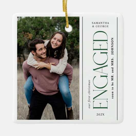 Modern First Christmas Engaged Couples Photo Keramikornament (Vorderseite)
