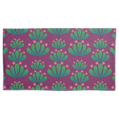 Modern Floral Pattern in Pansy Purple and Green Kissenbezug (Vorderseite)