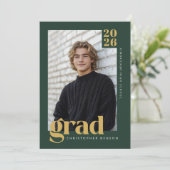 Modern Forest Green Gold Photo Graduation Einladung (Stehend Vorderseite)