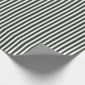 Modern Forest Green Strip Weihnachtsgeschenk Geschenkpapier (Ecke)
