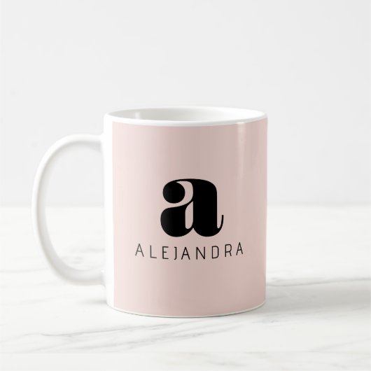Modern formatierter, rosa Monogramm-Name Kaffeetasse (Links)