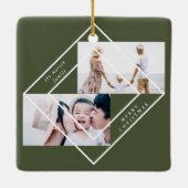 Modern Frame Green Zwei Foto Frohe Weihnachten Keramikornament (Rückseite)