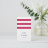 Modern Fuchsia Stripe Visitenkarte (Stehend Vorderseite)
