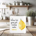 Modern Funny Lemon Yellow Zitat Flachmann<br><div class="desc">Modern Funny Lemon Yellow Zitat</div>