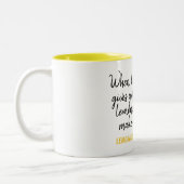 Modern Funny Lemon Yellow Zitat Zweifarbige Tasse (Links)