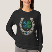 Modern Fusion of Lucky Symbols – Evil Eye, Clover, T-Shirt (Vorderseite)