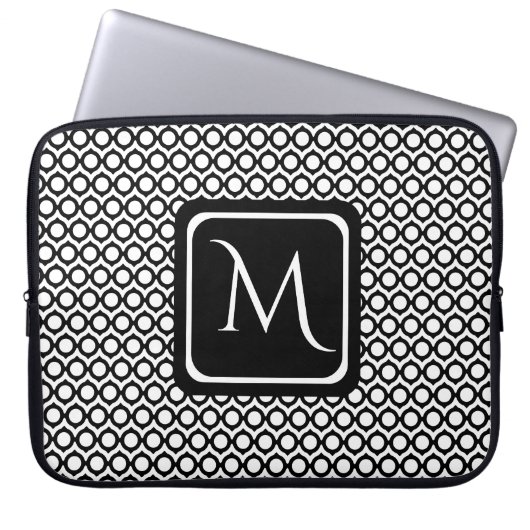 Modern Geometric Monogram Black White Laptopschutzhülle (Vorderseite)