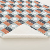 Modern Geometric Pattern in Terracotta, Navy Sherpadecke (3/4)