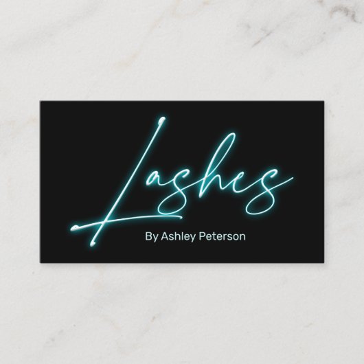 Modern glam blauer Neon Lashes Script Logo qr Code Visitenkarte (Vorderseite)