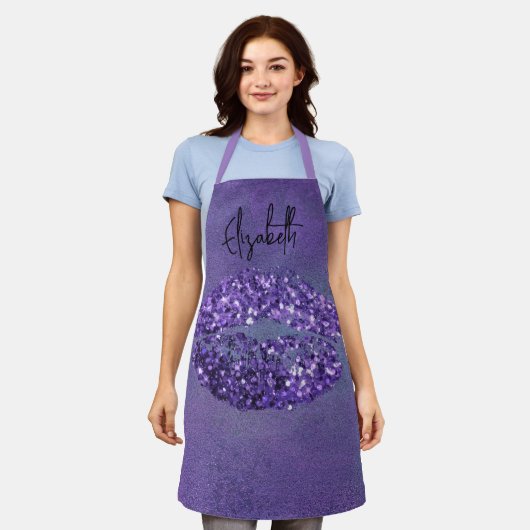 Modern Glam Lila Glittery Kiss Lipstick Impressum Schürze (Getragen)