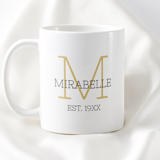 Modern Gold Black Minimalistisch Initial Name Mono Kaffeetasse