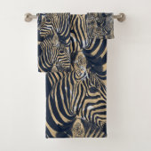 Modern Gold Blue Zebras Print Pattern Badhandtuch Set (Insitu)