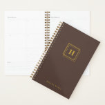 Modern Gold Brown Monogram Name Organisator Planne Planer<br><div class="desc">Klassische Imitate goldenes Monogramm mit dem Namen auf braunem Hintergrund.</div>