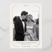 Modern Gold Frame Monogram Foto Wedding Rett Date Folieneinladung (Vorderseite)